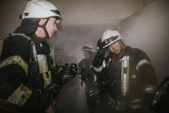 Пожар в многоэтажке в Голосеевском районе Киева. 16 человек эвакуированы, 1 госпитализирован в ожоговый центр, - ГСЧС 11 Пожар в многоэтажке в Голосеевском районе Киева. 16 человек эвакуированы, 1 госпитализирован в ожоговый центр, - ГСЧС 11