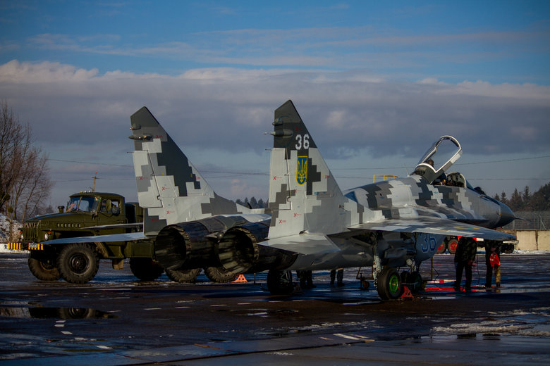 Львівський авіаремонтний завод передав ЗСУ відновлений літак МіГ-29 01
