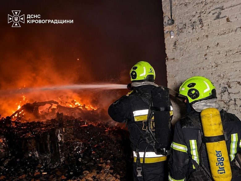 РФ атаковала склады в Кировоградской области: возник пожар