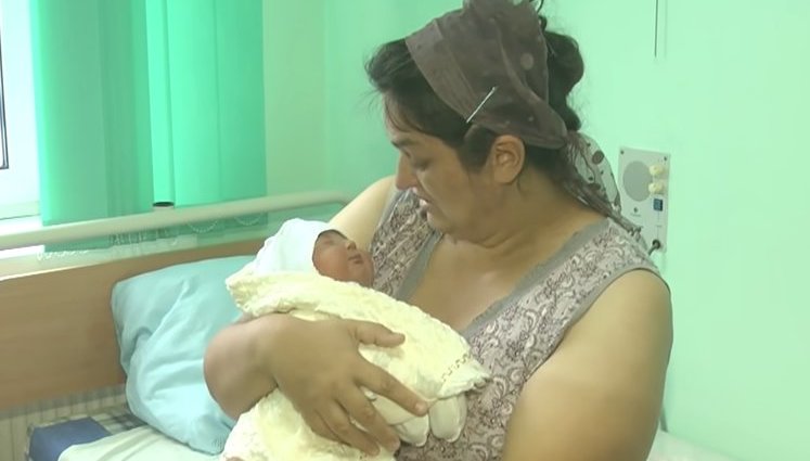 Многодетная мать на Хмельнитчине родила 18-го ребенка. ВИДЕО