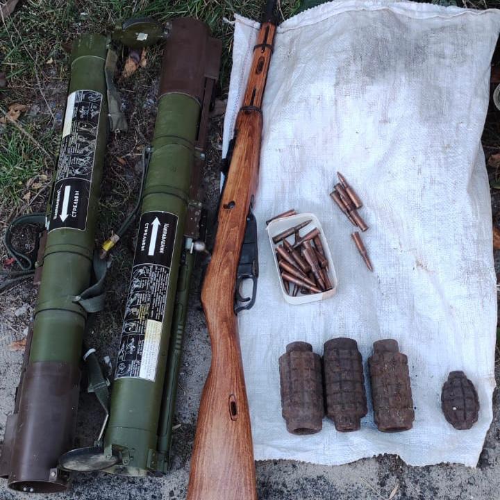 Полицейский организовал банду, которая занималась сбытом оружия, боеприпасов и взрывчатки криминалитету 03 Полицейский организовал банду, которая занималась сбытом оружия, боеприпасов и взрывчатки криминалитету 03