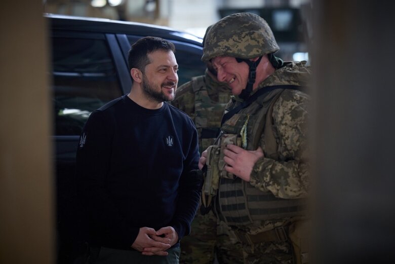 Зеленський відвідав передові позиції ЗСУ в Авдіївці 06
