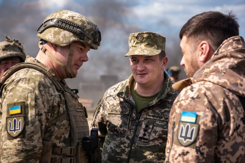 Полковник ЗСУ Анатолій Штефан (Штірліц): Наш наступ відбувається на добре підготовлену лінію оборонних рубежів. Потрібно розуміти, що російські війська не сиділи просто так, а мінували, рили окопи, бетонували їх 08
