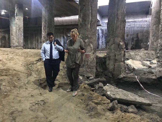 Ми зобовязані це зберегти для всіх українців, - Клімкін відвідав розкопки на Поштовій площі в Києві 01 Ми зобовязані це зберегти для всіх українців, - Клімкін відвідав розкопки на Поштовій площі в Києві 01