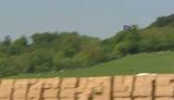 Британский каскадер спрыгнул без парашюта с высоты 730 метров. + ВИДЕО.