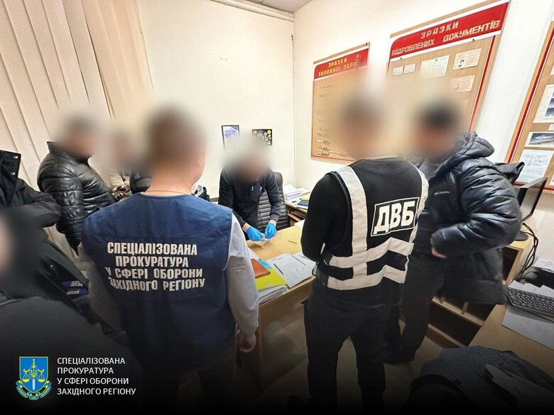 Адвокат затриманий за спробу підкупу прокурора у Хмельницькому