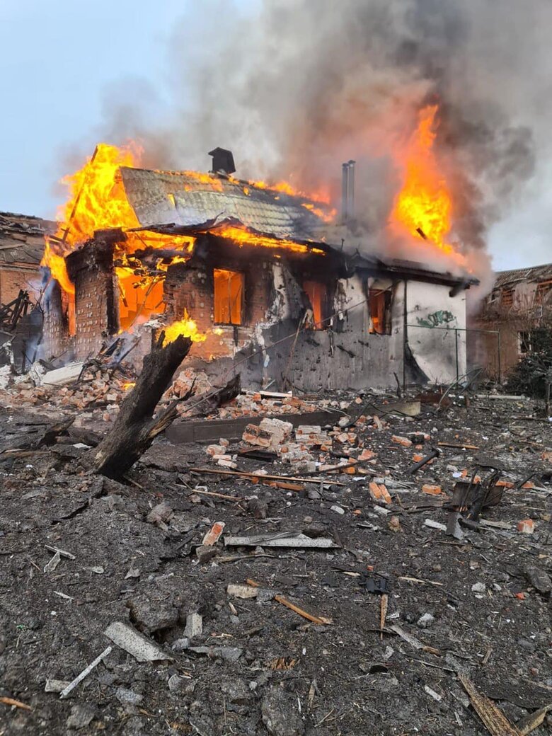 Харків влучання у будинок