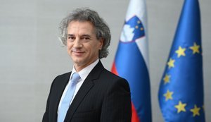 Вибори у Словенії: партія прем’єра Роберта Голоба лідирує
