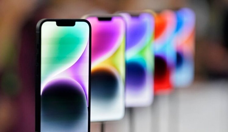 Рівненська міськрада замовила один iPhone за майже 67 тисяч гривень