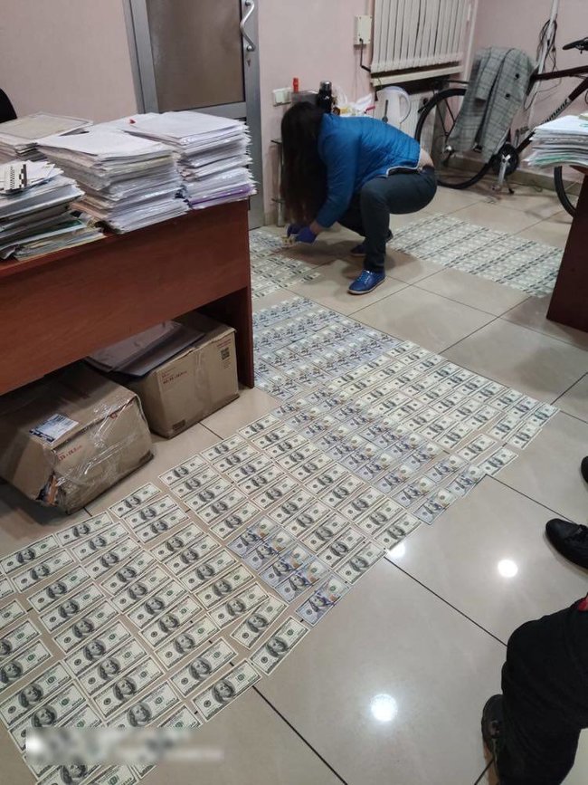 Будівлю ДФС в Одесі намагалися віджати шахраї 02