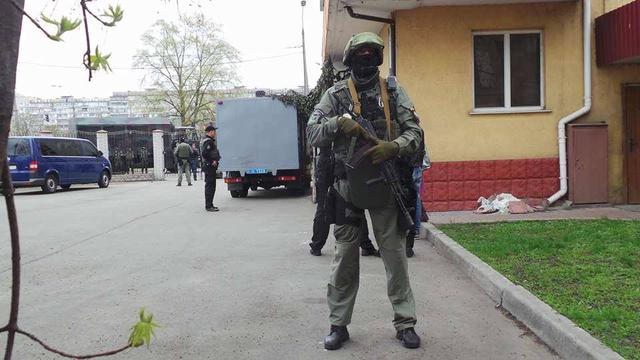Торнадовцев доставили в Оболонский райсуд Киева 11 Торнадовцев доставили в Оболонский райсуд Киева 11