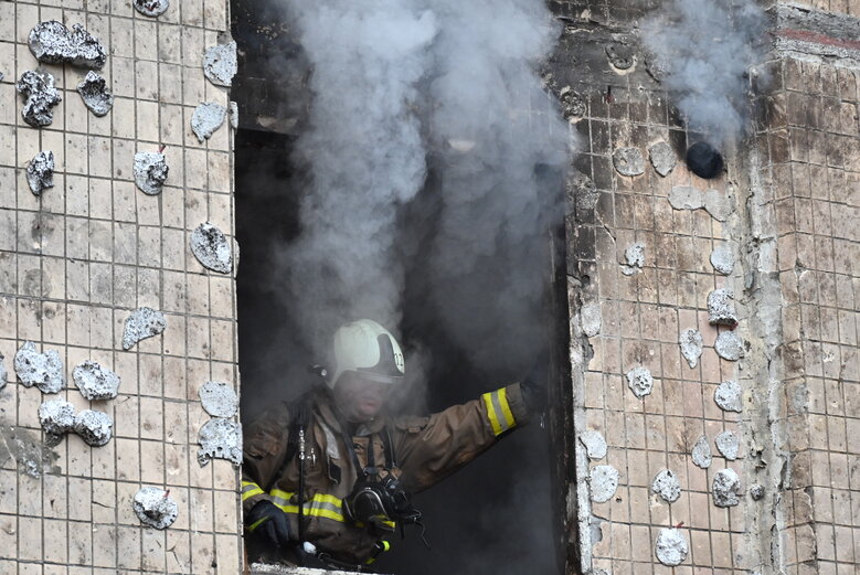 Consequences of Russian missile strike on house in Solomianskyi district of Kyiv 08
