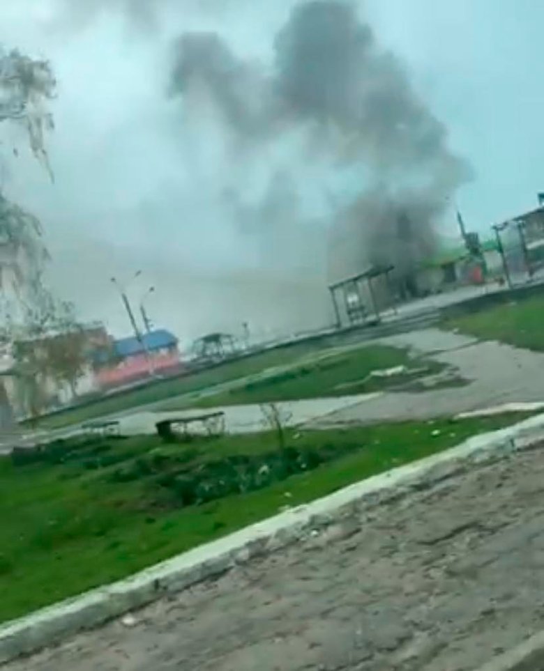 Після ранкових обстрілів сталася пожежа на базарі в Лисичанську, - Гайдай 01