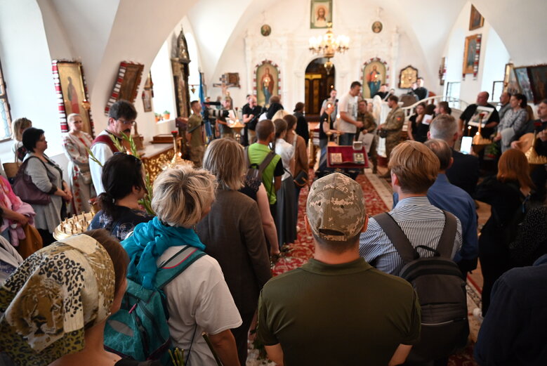 Зі скрипалем та воїном Давидом Якушиним, який загинув у бою з окупантами, попрощалися в Києві 13