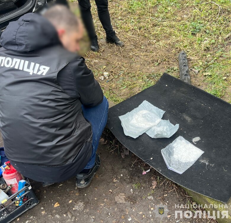 Канал збуту метамфетаміну перекрили на Закарпатті