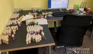 Правоохранители в Киеве изъяли контрабандных электронных сигарет на 2 миллиона