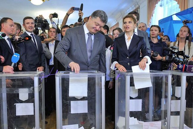 Технічна допомога Зеленському, або Хочеш стати депутатом – заведи в комісію цивільну дружину 02