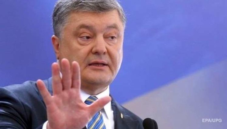 Порошенко дорікнув іншим кандидатам за те, що в їхніх програмах немає курсу на ЄС і НАТО