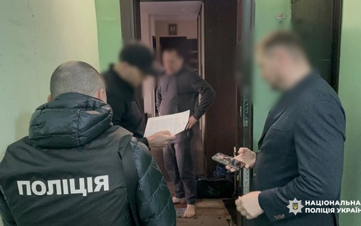 Нацполіція викрила організовану групу, яка закупила РЕБ для ЗСУ зі збитками у 5,6 мільйона гривень. ФОТОрепортаж