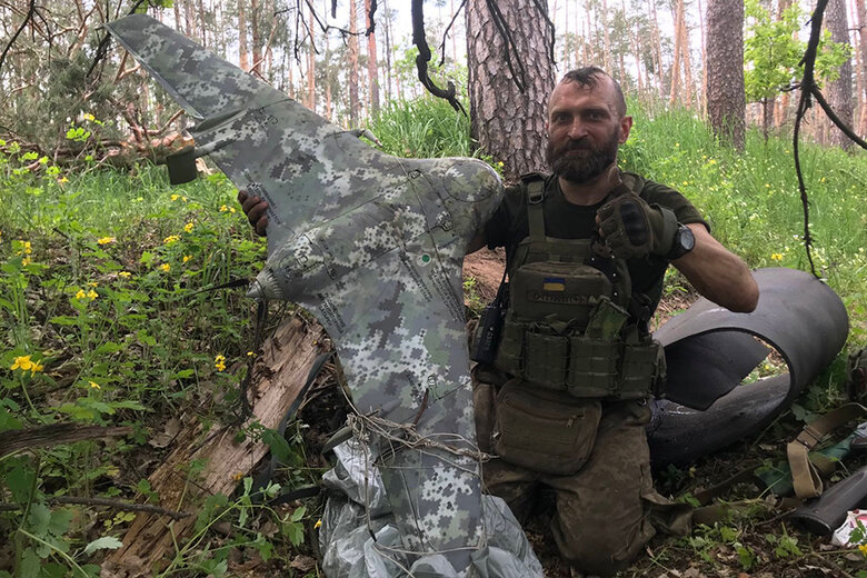 National Guard officer shot down Russian reconnaissance UAV Eleron in Luhansk region 01