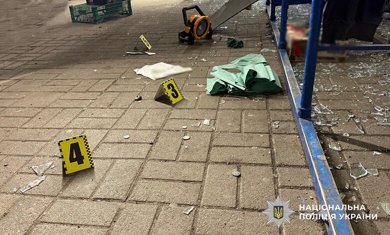 В Житомире граната возле супермаркета