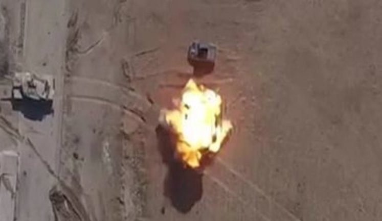 Humvee destroyed near Mosul by IS combat drone. VIDEO