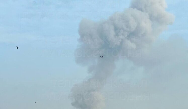Explosions ring out in occupied Luhansk: Smoke column over city. VIDEO&PHOTOS