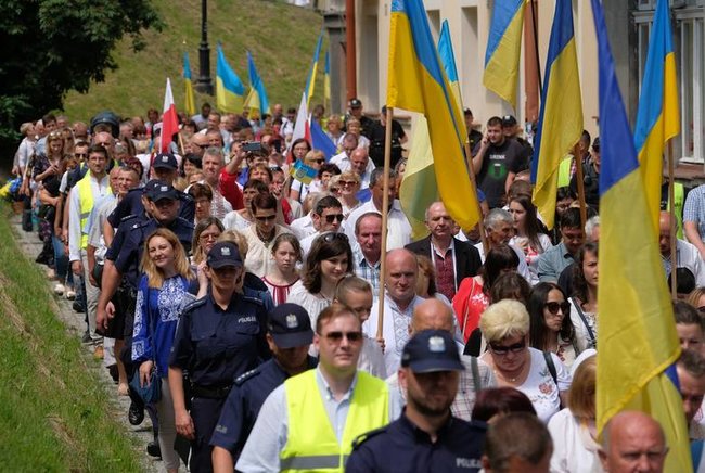 Українці в Перемишлі пройшли ходою на честь воїнів УНР 02 Українці в Перемишлі пройшли ходою на честь воїнів УНР 02
