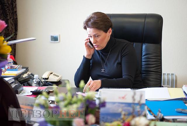 Нина Южанина: Представители среднего бизнеса говорят, что в последний год проблема не в налоговой милиции, сейчас другие структуры больше прессуют бизнес 04
