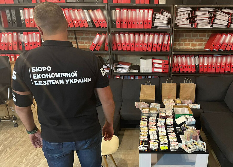 Корм чи політика: чому БЕБ завітав до львівського холдингу !FEST 01