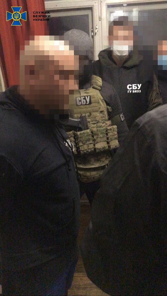 СБУ викрила підполковника податкової міліції, який зливав стратегічно важливу інформацію терористам ДНР 02