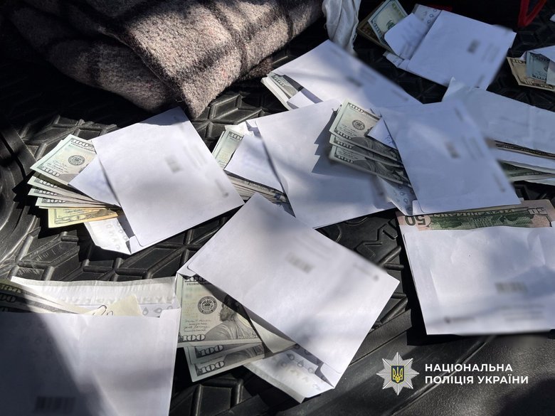 В Одесі затримали офіцера морського вишу, який вимагав гроші у студентів