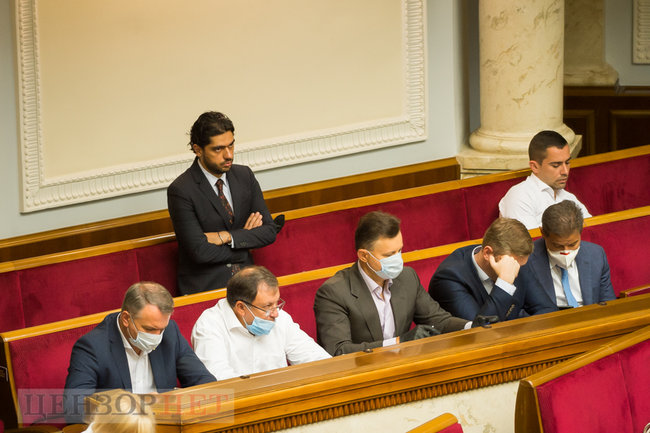 Попередження в чаті СН про лайно в сторону президента, Лукашев оформляє Наташу помічником, усміхнені Верещук і Бужанський, - робота ВР 2 вересня 23