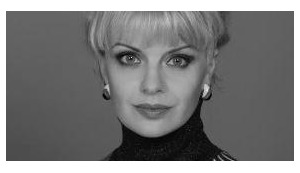 Актриса Ірма Вітовська: "Якщо не пожертвувати для армії сьогодні, то потім гроші можуть просто не знадобитися"