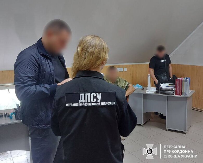 Викрито незаконний канал переправлення чоловіків через кордон: транспортне підприємство укладало фіктивні договори і вносило дані в систему Шлях, - Держприкордонслужба 02