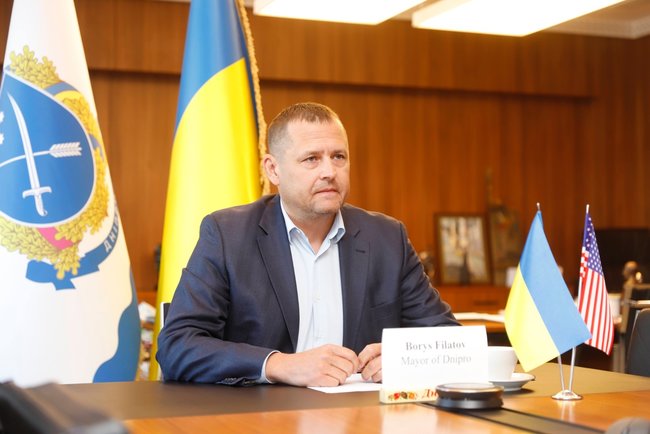 Филатов обсудил с временной поверенной в делах США в Украине Квин защиту местного самоуправления 01 Филатов обсудил с временной поверенной в делах США в Украине Квин защиту местного самоуправления 01