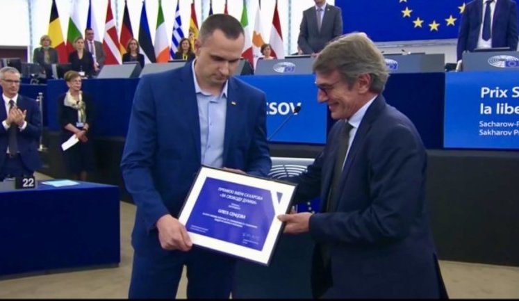 Sentsov accepts Sakharov Prize in Strasbourg. VIDEO&PHOTOS