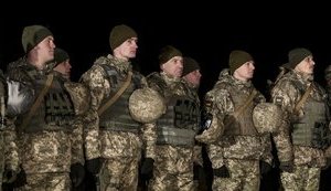 Президент Порошенко вручил государственные награды военным - героям АТО. ФОТОрепортаж