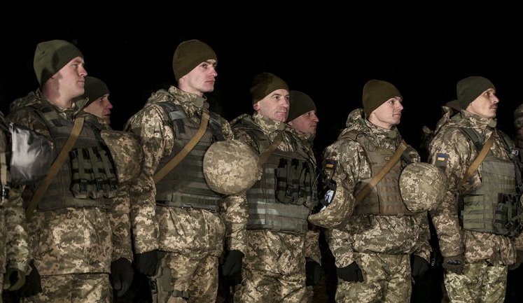 Президент Порошенко вручил государственные награды военным - героям АТО. ФОТОрепортаж