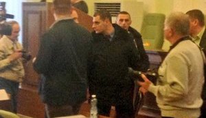 Во время присяги мэра Чернигова Атрошенко здание горсовета "заминировали". ФОТО