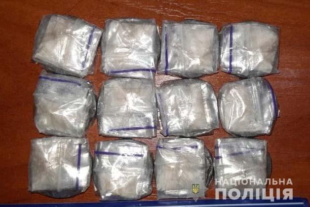 Более 40 обысков и 10 задержанных: полиция провела масштабную спецоперацию против наркоторговцев в Кривом Роге 04 Более 40 обысков и 10 задержанных: полиция провела масштабную спецоперацию против наркоторговцев в Кривом Роге 04