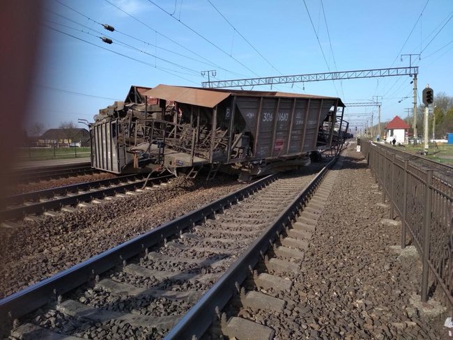 Товарні вагони перекинулися піді Львовом, - депутат міськради Зінкевич 05