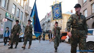 Во Львове прошел "Марш величия духа", посвященный годовщине образования дивизии "Галичина". ФОТОрепортаж