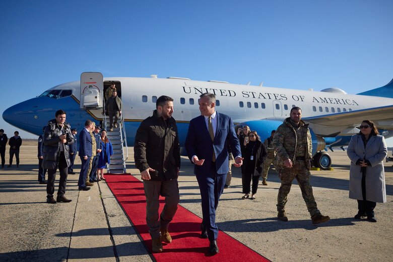 Zelensky arrived in Washington, DC 04