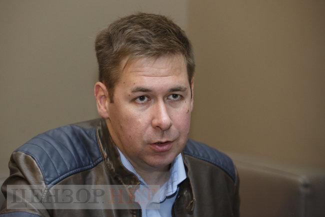 З таким витоком інформації, який існує в ДБР, будь-які матеріали з української справи можуть опинитися в Росії, - адвокат Порошенка Ілля Новіков 03
