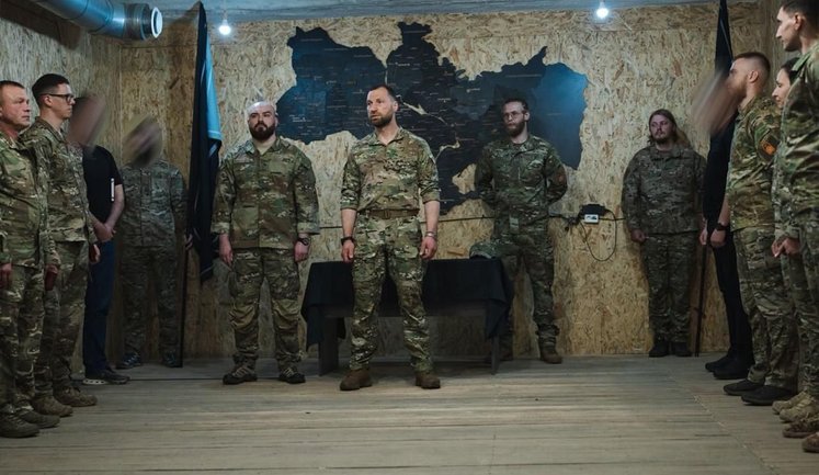 Хмара відвідав командні пункти СБС, 3-го та 19-го армійських корпусів і "Азову": Запити воїнів узято в роботу. ФОТОрепортаж
