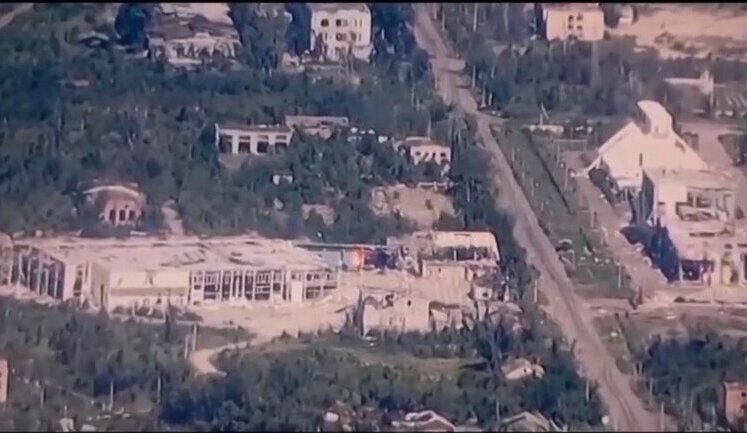 Soldiers of te 17th Brigade destroy Russians and advance near Bakhmut. VIDEO