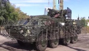 "Калібр - 30 мм, плюс ПТРК "Стугна". Імовірність знищення російського Т-72 дуже велика", - на передовій з'явилися сучасні БТР-4Е "Буцефал". ВIДЕО