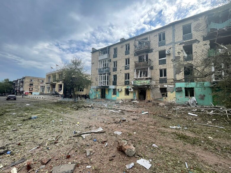 Enemy is shelling Donetsk region, Vuhledar, Avdiivka, Toretsk are under fire, child is among wounded 04
