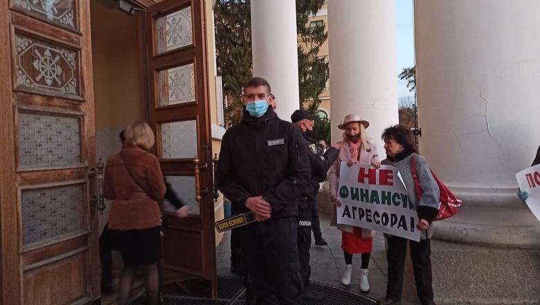 Московский блатняк на месте гибели Героев Небесной Сотни, - в Киеве протестуют против концерта российской певицы Ирины Круг 07